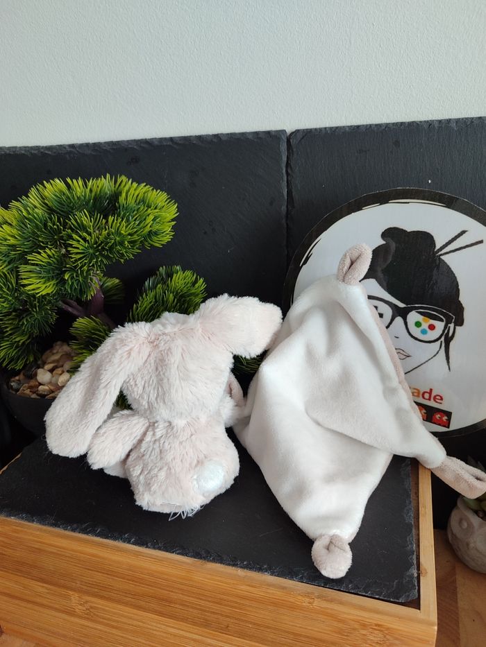 doudou mouchoir tex baby lapin blanc beige crème marron Chiné Carrefour DD001061 - photo numéro 2