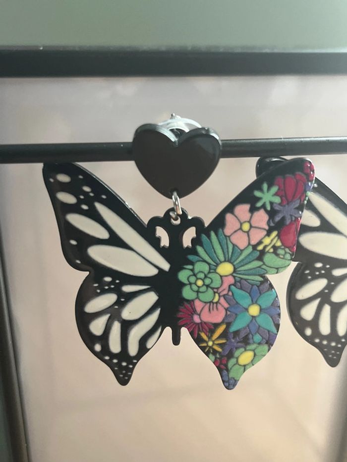 Boucle d’oreille papillon - photo numéro 2