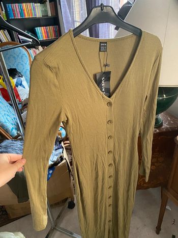 Robe longue avec étiquette