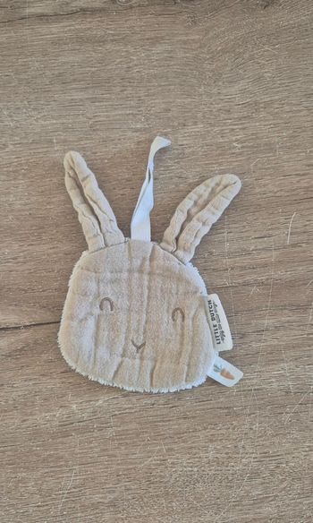 Doudou attache-tétine Little Dutch