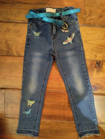 Jean fille orchestra taille 5 ans excellent état