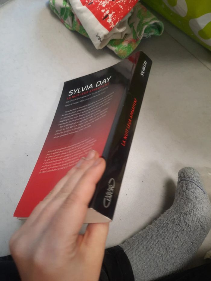 Livre New roman auteur crossfire - photo numéro 3