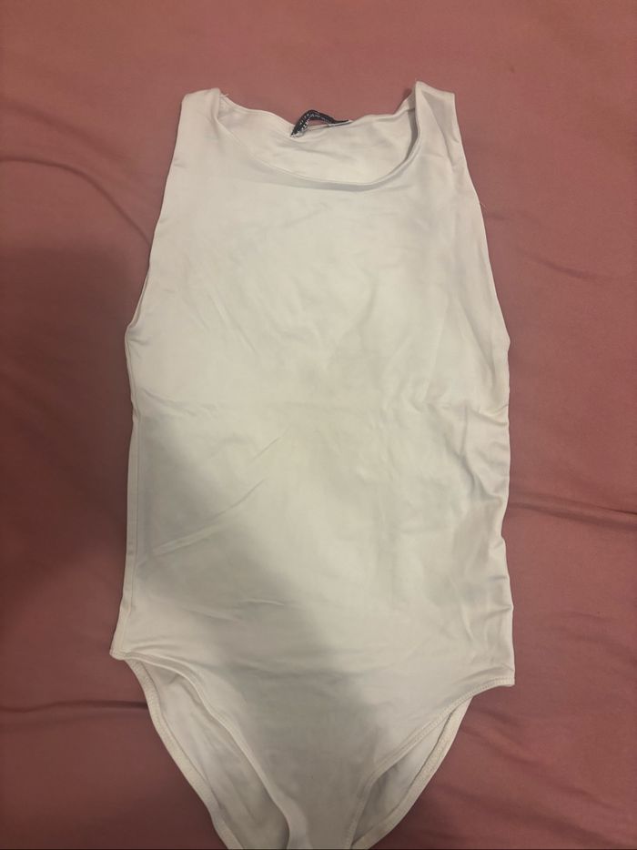 Body blanc stradivarius