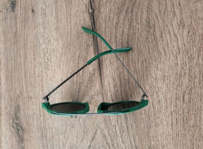 Lunettes de soleil - photo numéro 4