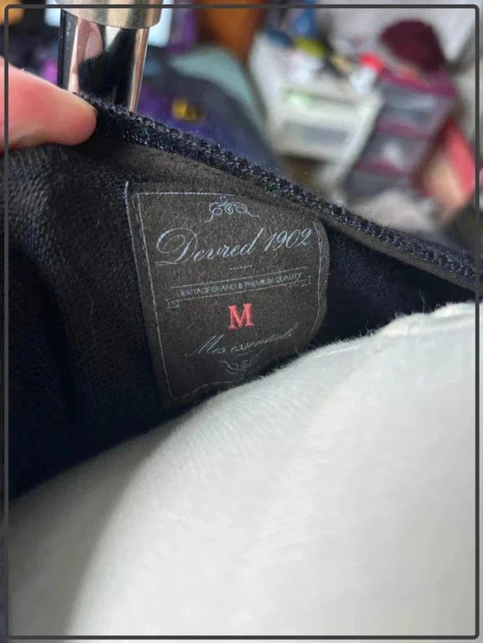 Pull léger col en v taille 38 marque devred - photo numéro 3