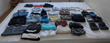 Très gros lot de 75 vêtements hivers garçon. Taille 3 mois.