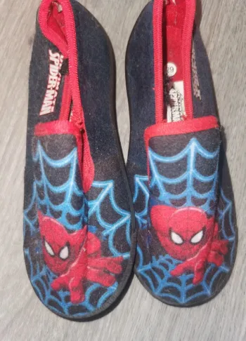 Chaussons garçon pointure 29 spiderman