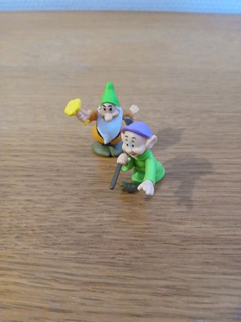Lot de 2 nains de blanche neige