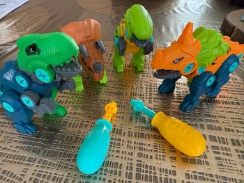 Dinosaures à construire