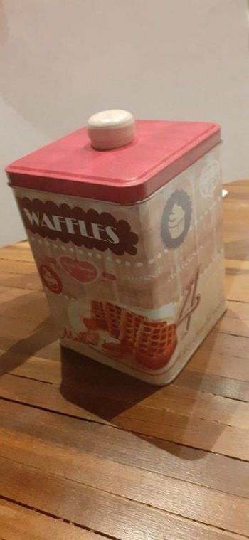 Boîte métallique pour bonbons / gâteaux