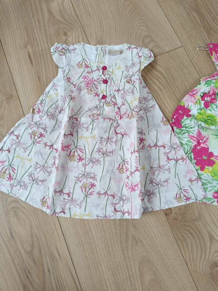 Lot 2 robes fleuris 6 mois fille - photo numéro 2