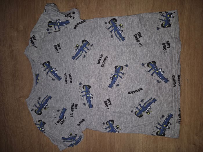 Lot de tee-shirts 5 ans - photo numéro 4