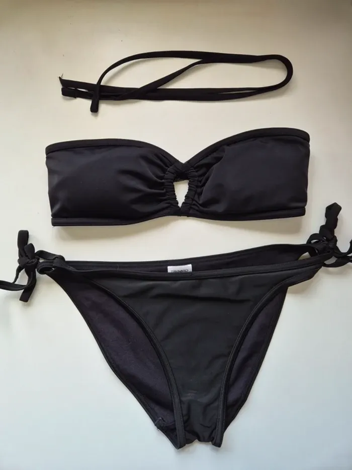 Bikini noir avec ou sans bretelle