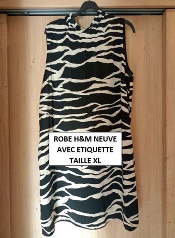 robe H&M taille XL neuve avec étiquette