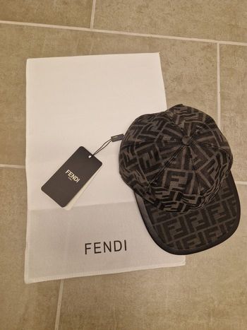 Casquette homme NEUVE