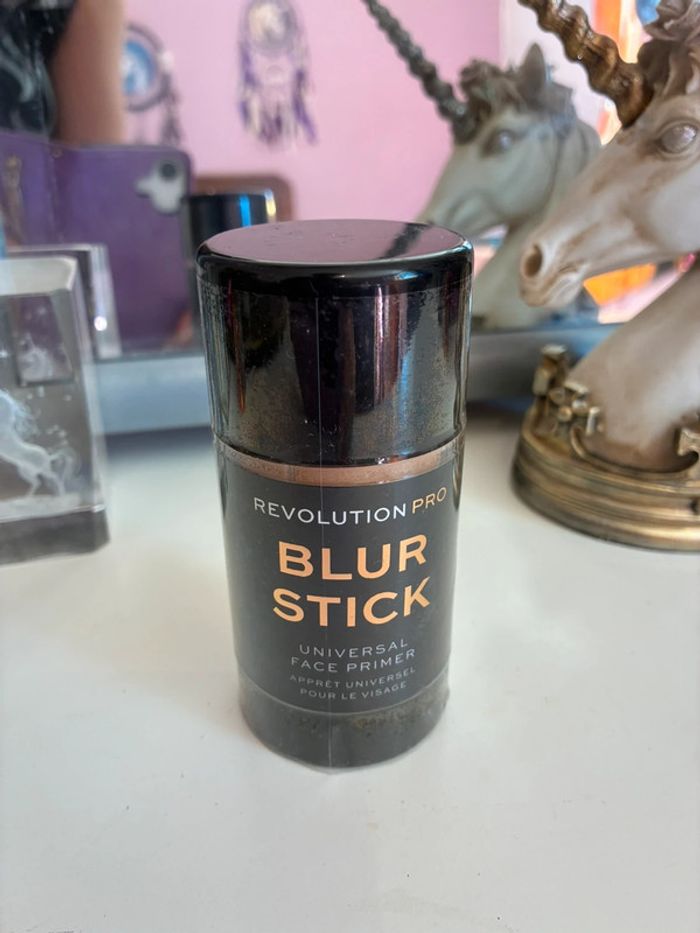 Primer Blur Stick, 30 gr, Makeup Revolution. - photo numéro 2