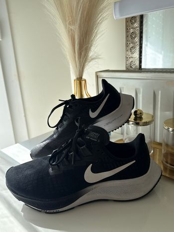 Baskets Nike running Nike – Neuf – Taille 38