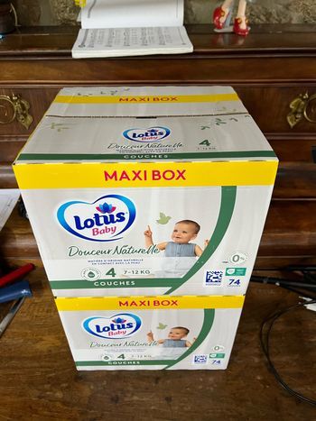 Couche taille 4 Lotus : 148 couches (2*74)
