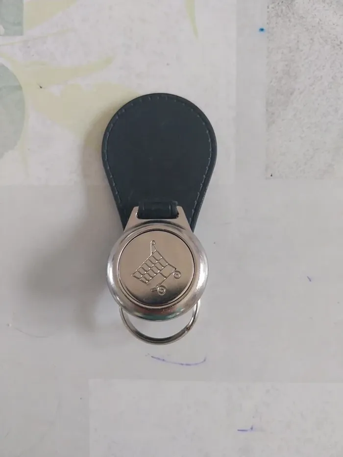 Porte clé en cuir jeton de caddie NEUF - photo numéro 3