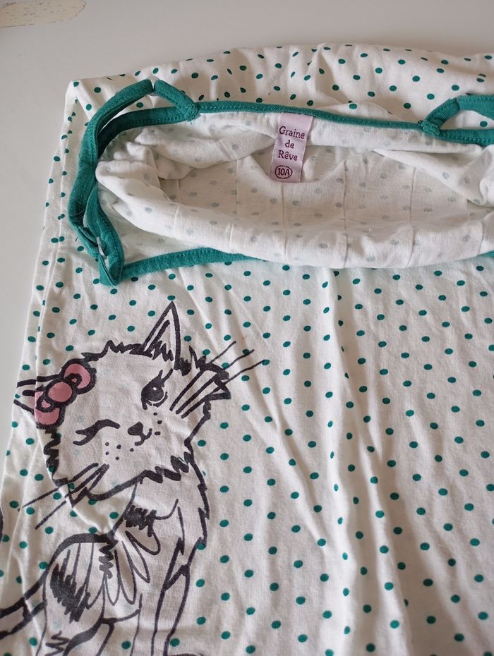 Chemise de nuit ou robe d'été. 10 ans . Coton . Blanc et vert . Chat . Graine de rêve. Très bon état - photo numéro 8