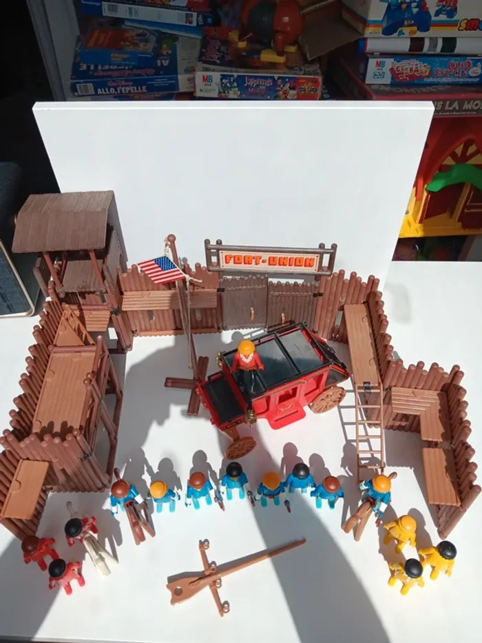Lot figurines playmobil Vintage 1976 Fort Union Playmobil 3420. - photo numéro 2
