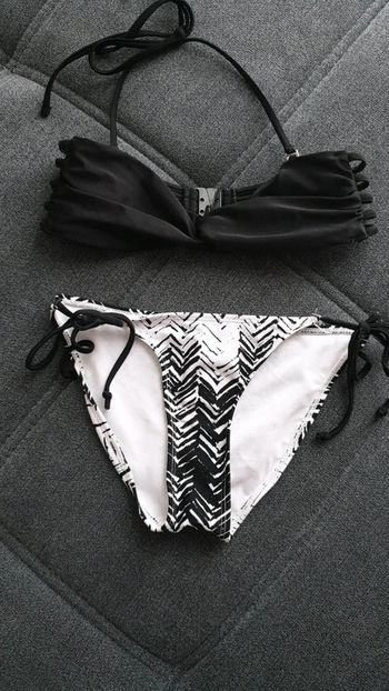Maillot de bain deux pièces marque Pièces Ardene taille XS