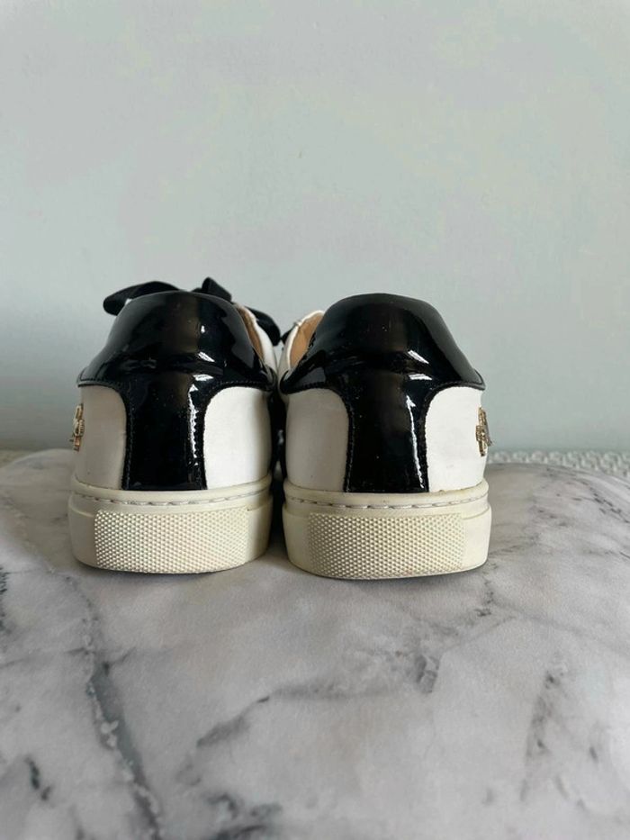 Baskets blancs avec lacets noir Cavalinho. - photo numéro 3