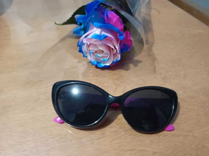 Lunette soleil LOL