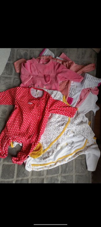 Lot de 7 pyjamas 1 mois