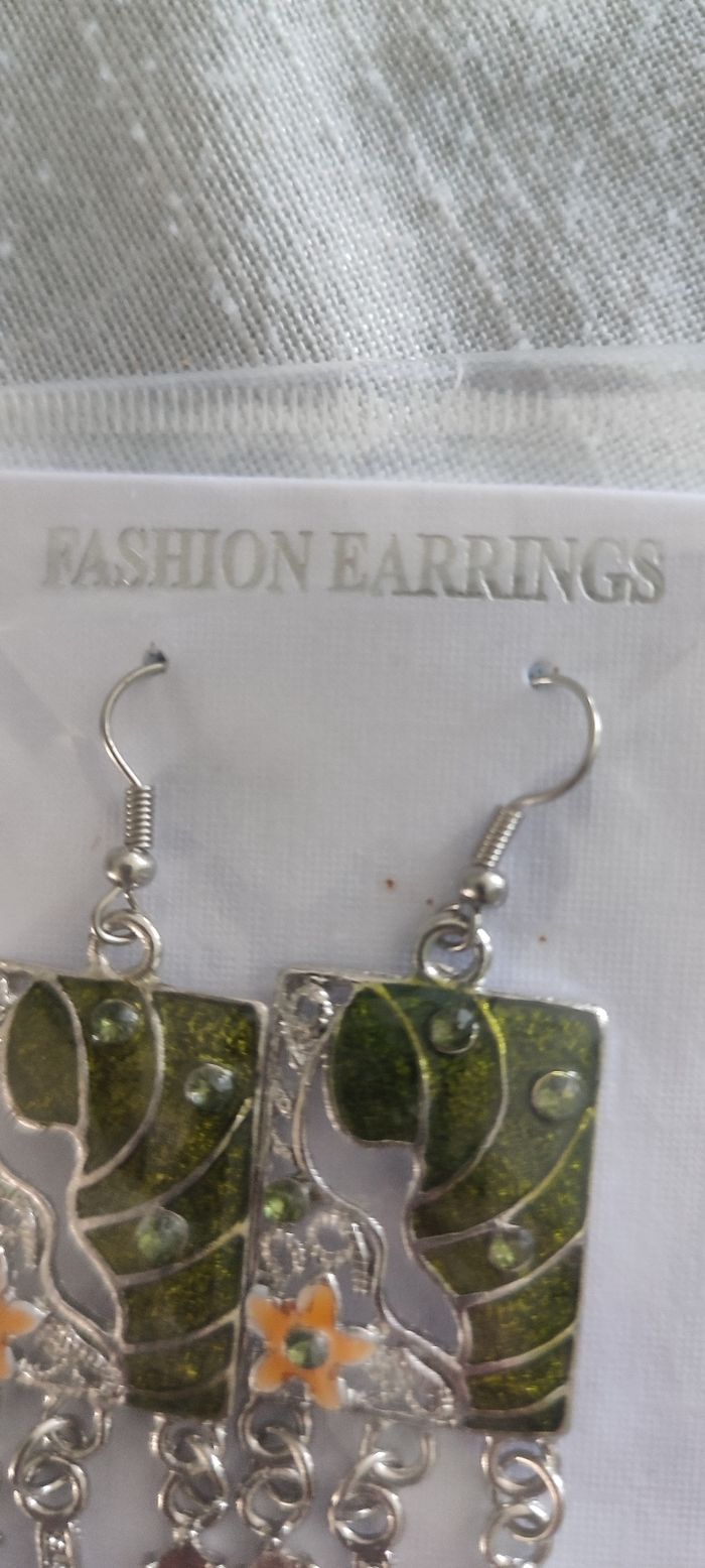 Boucles d'oreilles - photo numéro 2