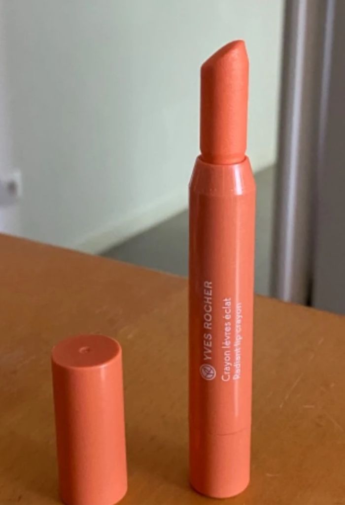 Crayon lèvres - photo numéro 1