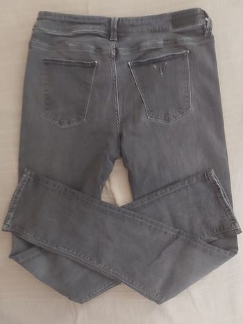 Jeans slim GUESS taille 32