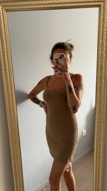 Robe marron clair