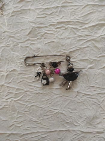 Broche fantaisie