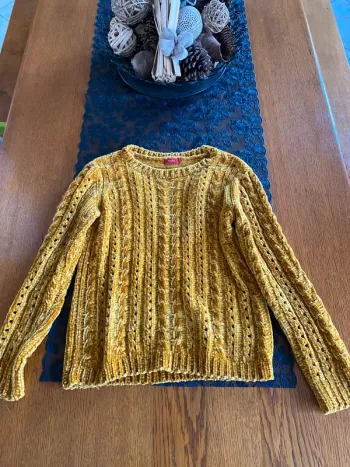 Pull moutarde