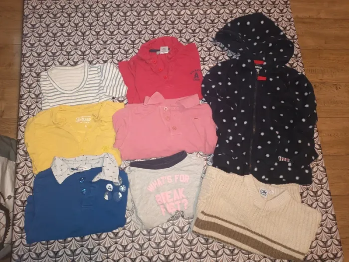 Lot vêtements garçon 4 ans - photo numéro 2