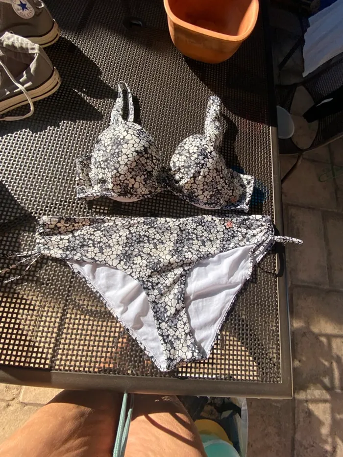 Joli bikini Firefly 48 et 44