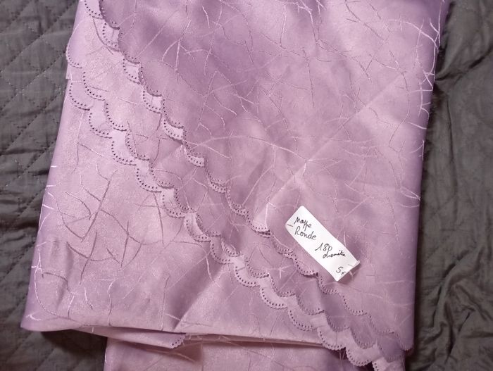 Nappe ronde 180 cm