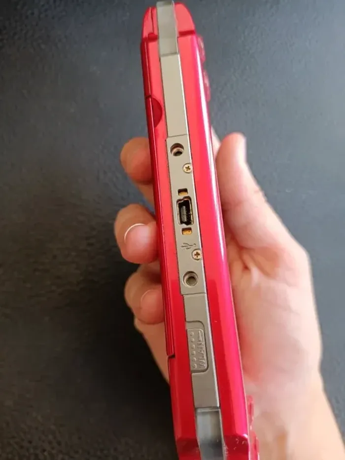 PSP 3004 Slim Rouge Radiant Red Sony - photo numéro 7