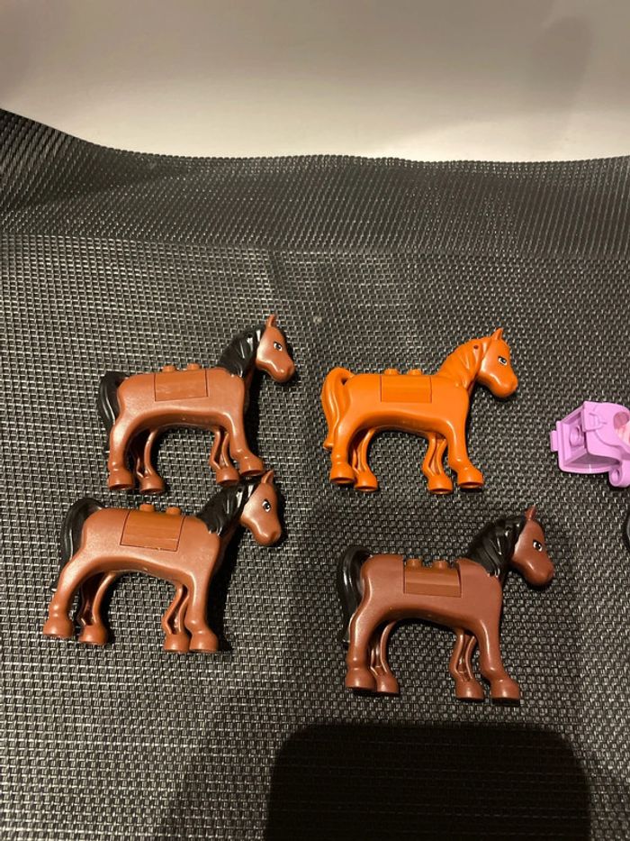 Lego lot minifigures chevaux avec selles officiel pièces détachées ranch ferme écurie city figurines - photo numéro 2