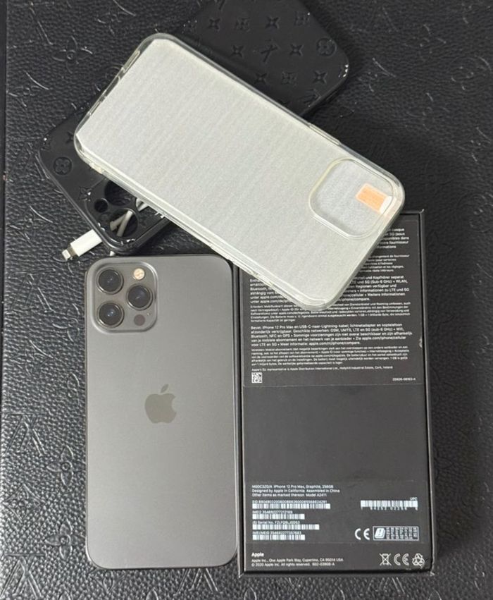 Iphone 12 pro max - photo numéro 2