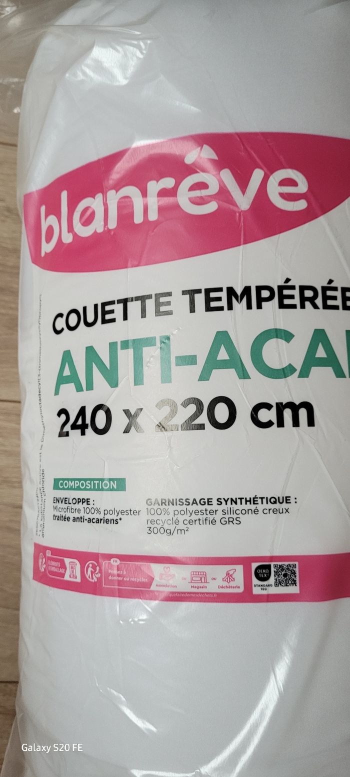 couette Blanrêve neuve 2 personnes 240 x 220 cm