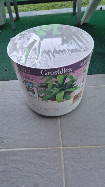Pot de fleurs GROSFILLEX