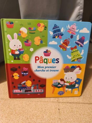 Livre cherche et trouve 