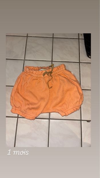 Lots vêtements filles , de tout  1-3 mois