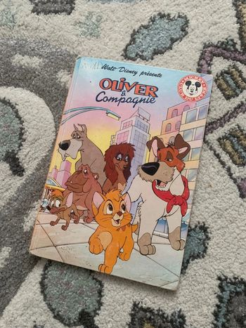 Livre "Oliver & Compagnie" 📚