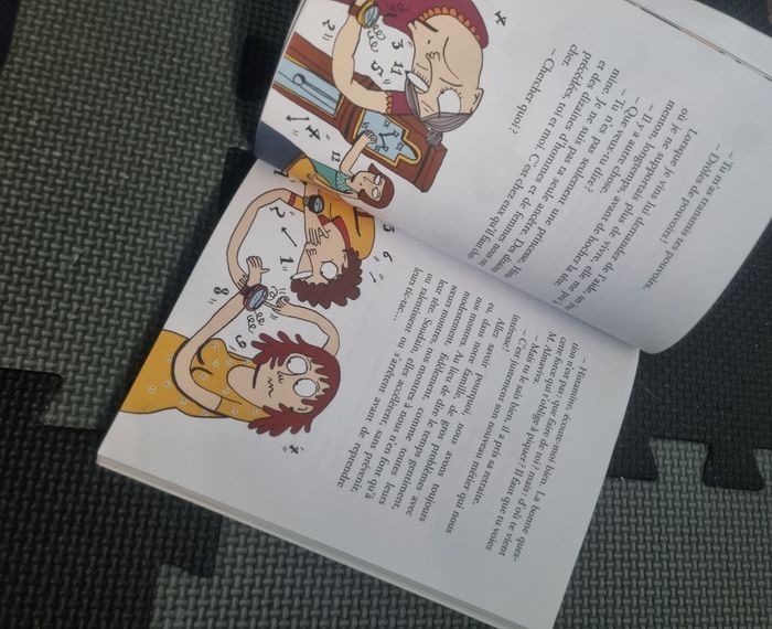 Livre lecture avec jeux Princesse Histamine à partir de 8ans - photo numéro 5