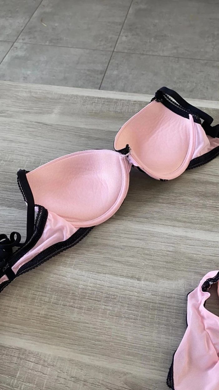 Soutien gorge undiz rose et noir - photo numéro 2