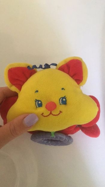 Peluche d’éveil chaton