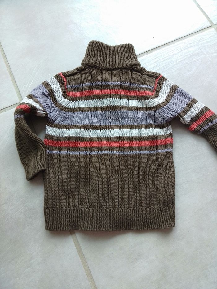 Pull 2 ans - photo numéro 2